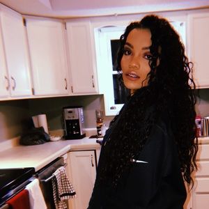 Meet your Posher, August